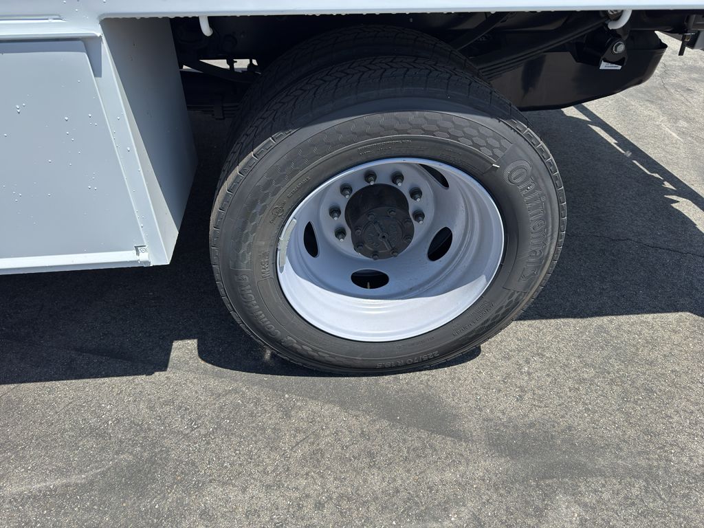 2024 Ford F-450 XL photo 6