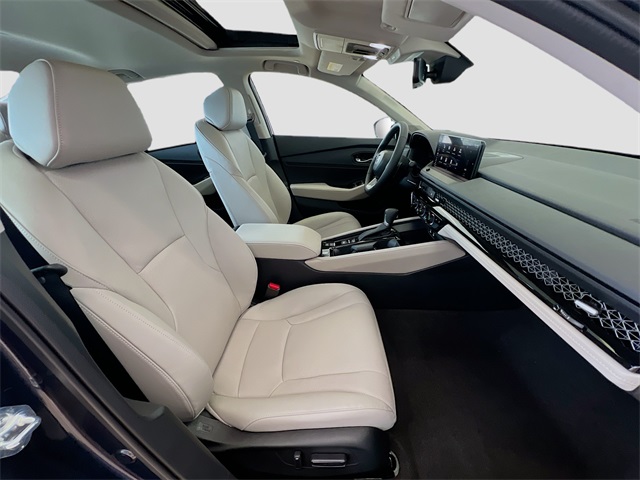 2025 Honda Accord Hybrid Touring photo 28
