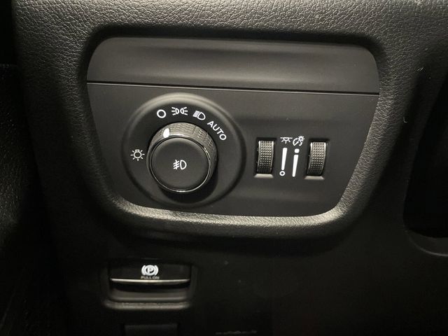 2025 Jeep Grand Cherokee Limited photo 22