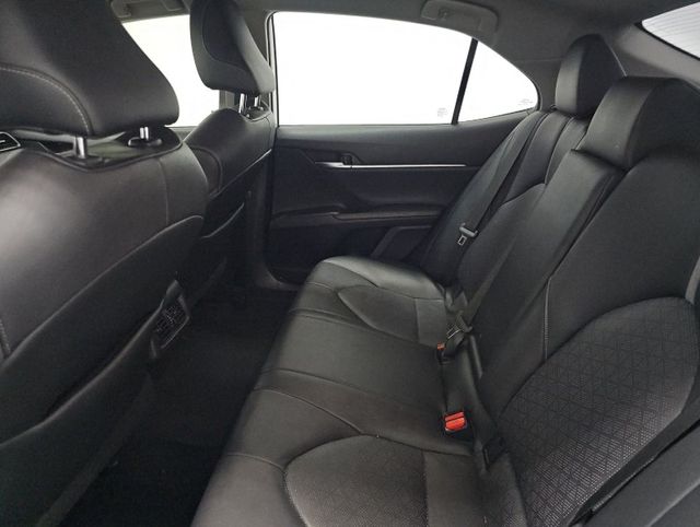 2021 Toyota Camry XSE photo 9