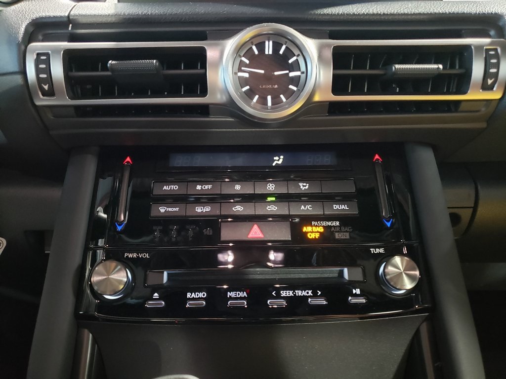 2025 Lexus IS 300 photo 18