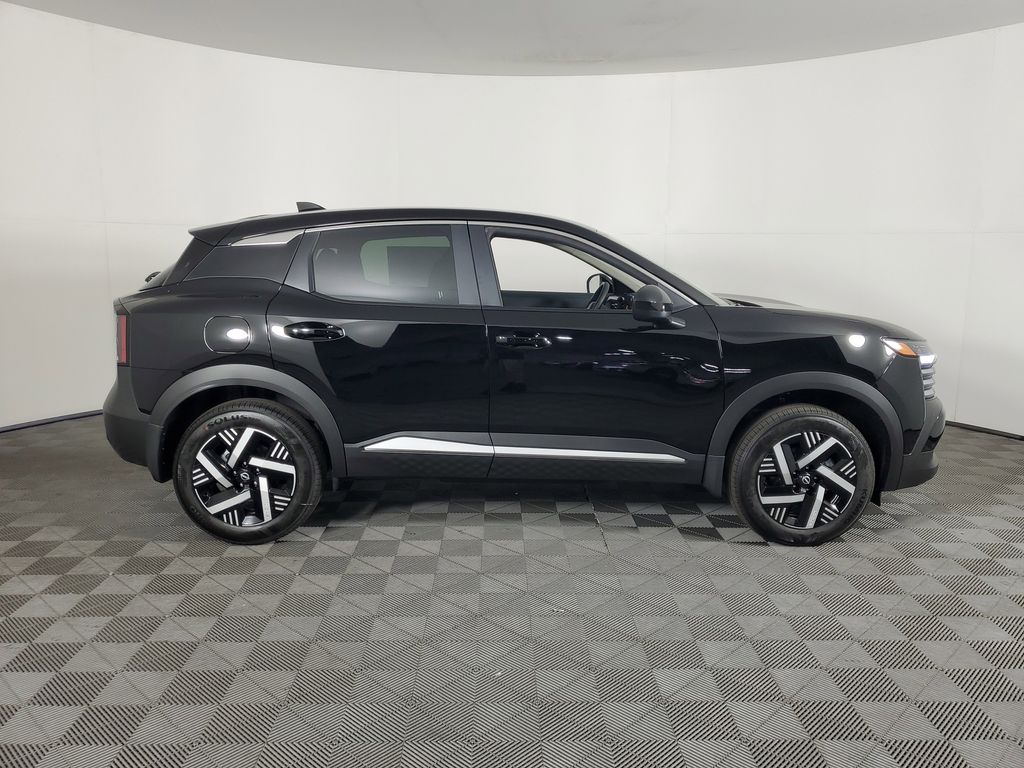 2025 Nissan Kicks SV photo 2