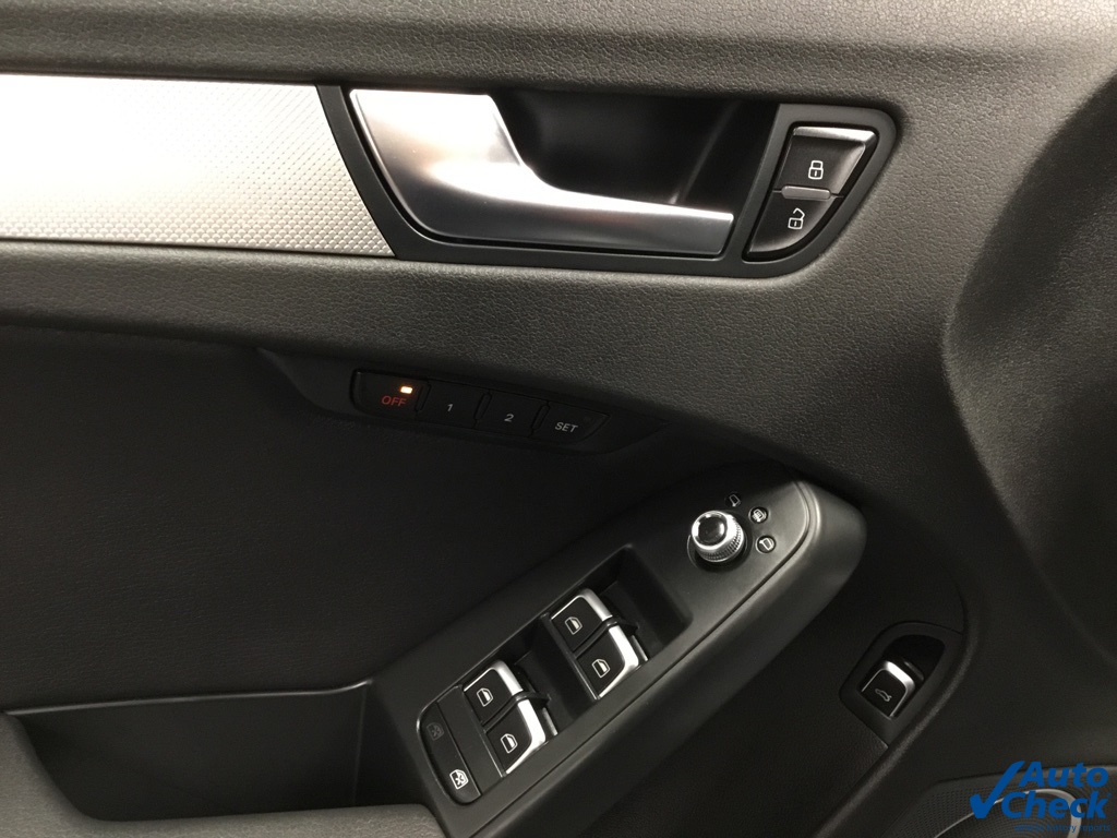 2016 Audi A4 2.0T Premium Plus Quattro photo 17