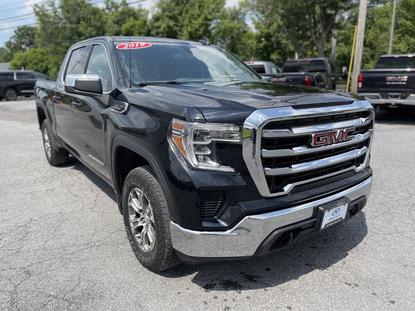 2019 Gmc Sierra 1500 SLE photo 3