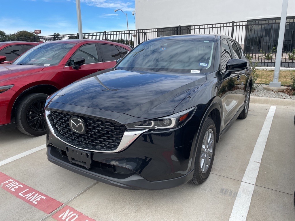 2023 Mazda CX-5 S Preferred package's photo