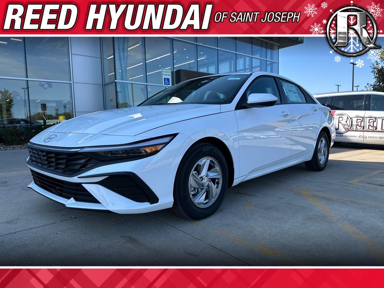 2025 Hyundai Elantra SE's photo