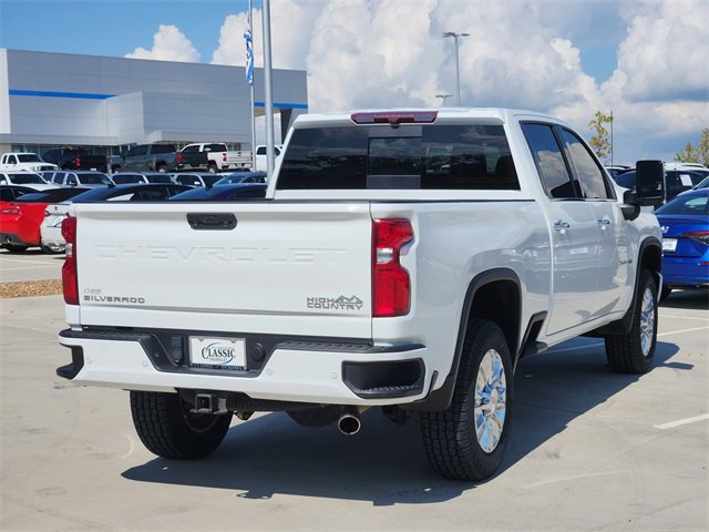 2023 Chevrolet Silverado 2500HD High Country photo 5