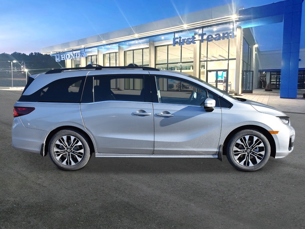 2026 Honda Odyssey Elite photo 6