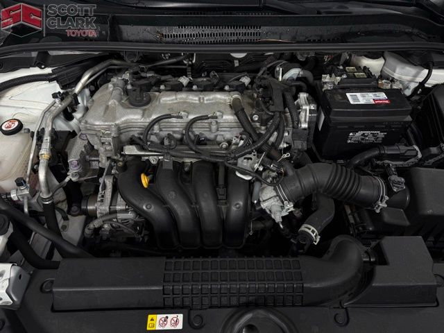 2021 Toyota Corolla LE photo 9