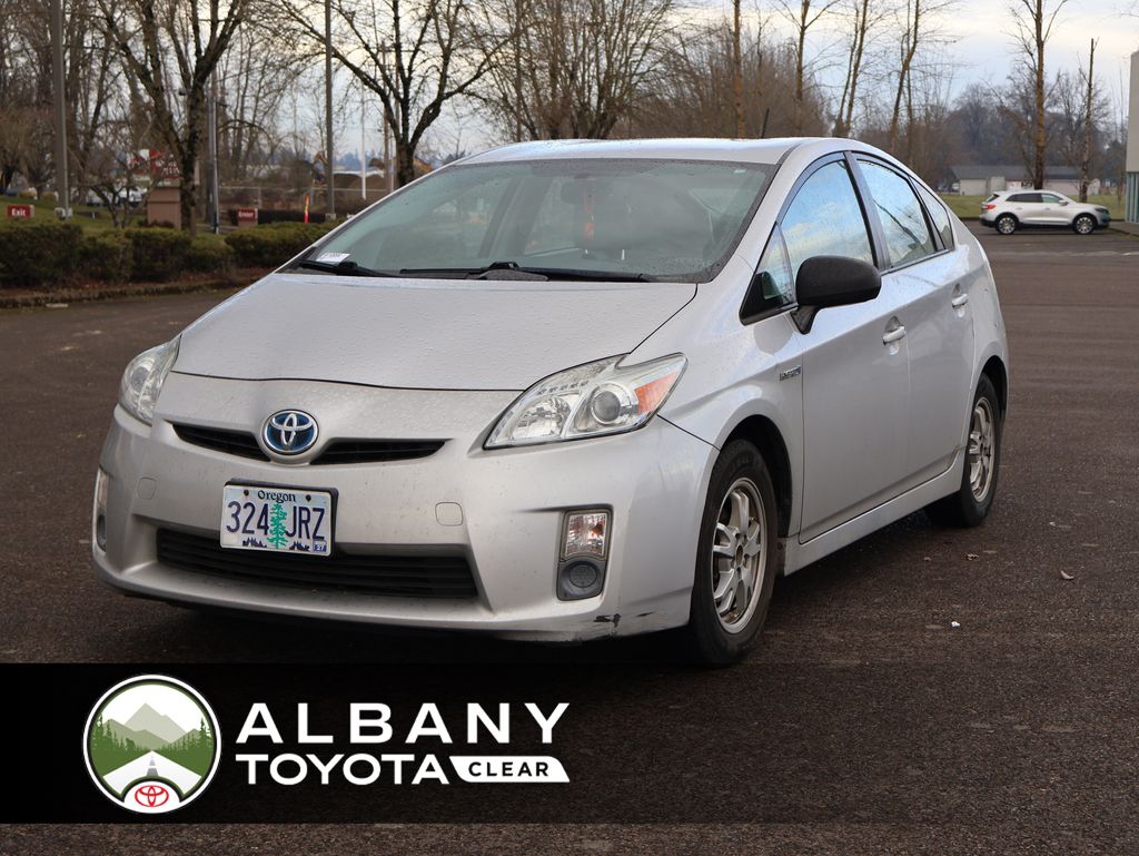 2010 Toyota Prius III