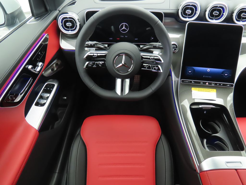 2025 Mercedes Benz GLC 300 photo 10