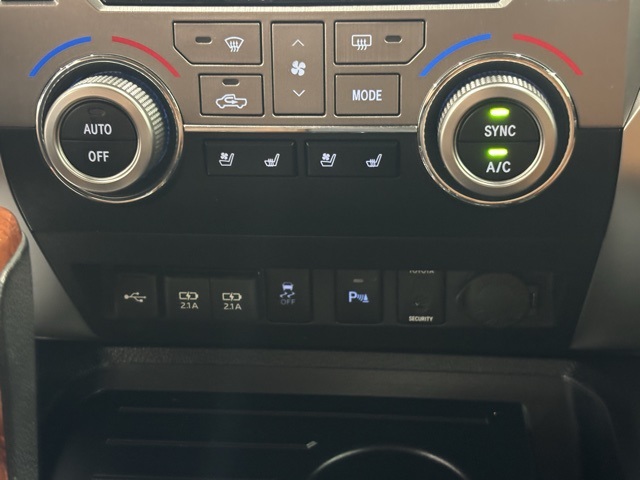 2021 Toyota Tundra Platinum Grade photo 28