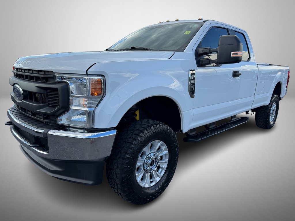 2022 Ford F-250 photo 2