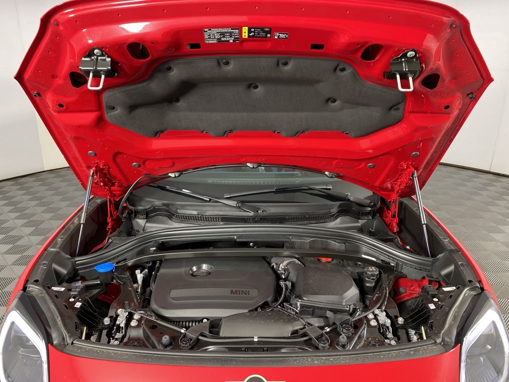 2025 Mini Cooper S Iconic photo 3
