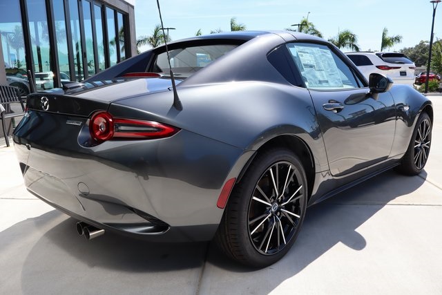 2025 Mazda MX-5 Miata Miata RF Grand Touring photo 3