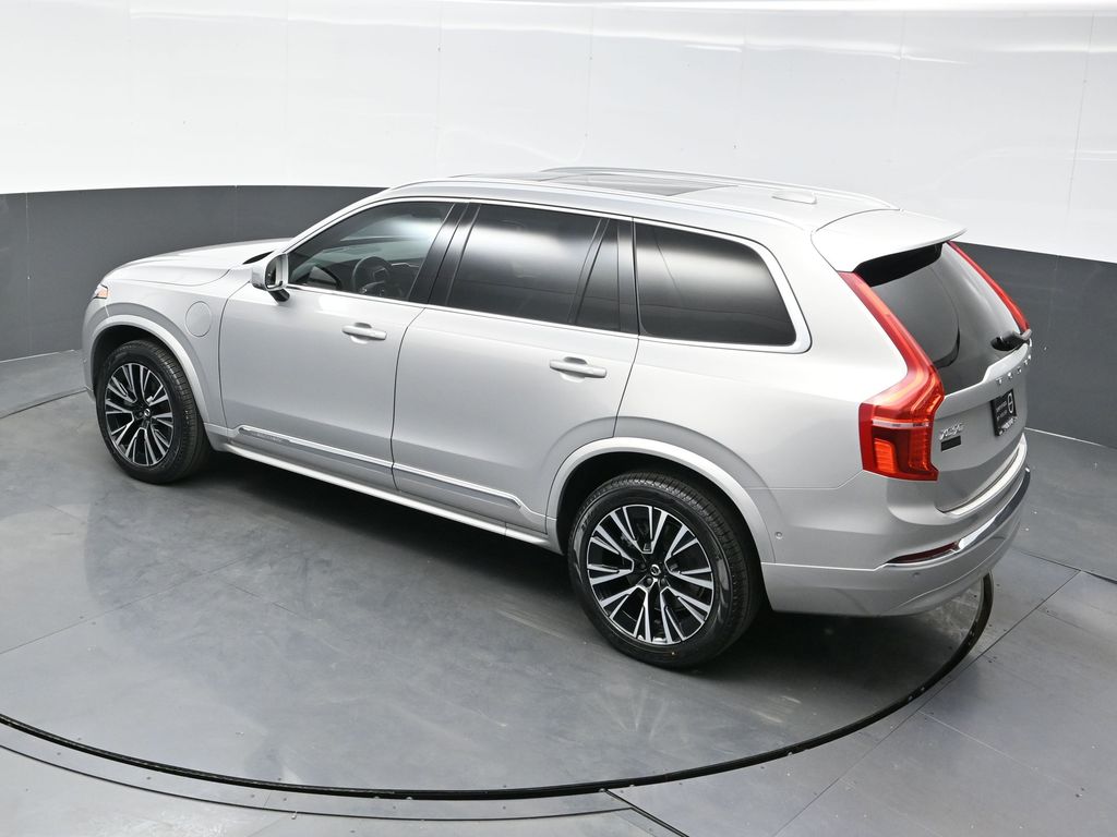 2023 Volvo XC90 T8 Plus photo 32