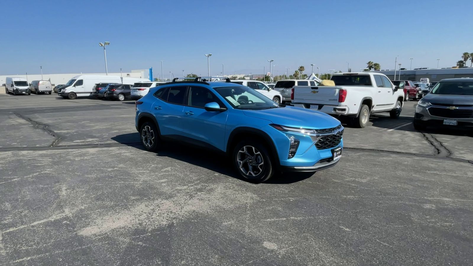 2025 Chevrolet Trax LT photo 30