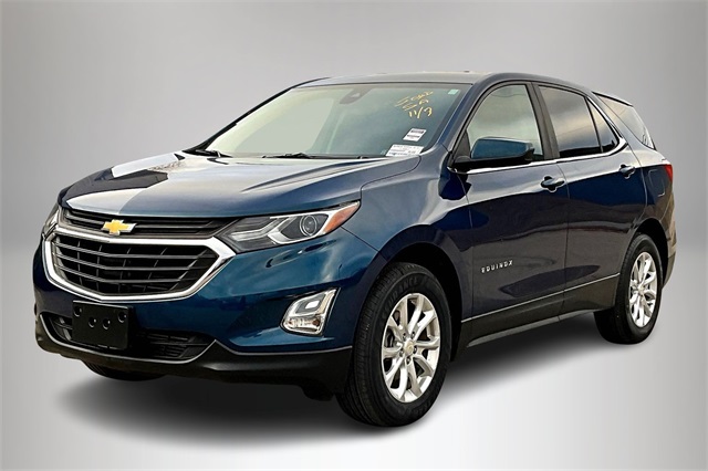 2021 Chevrolet Equinox LT photo 2