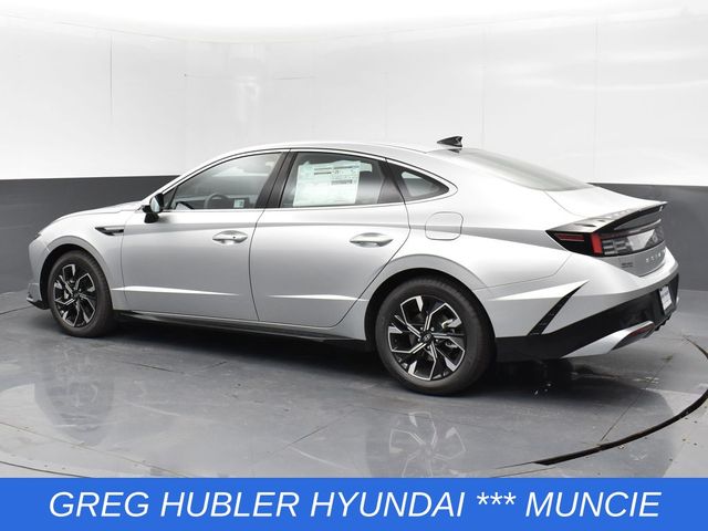 2025 Hyundai Sonata SEL photo 10