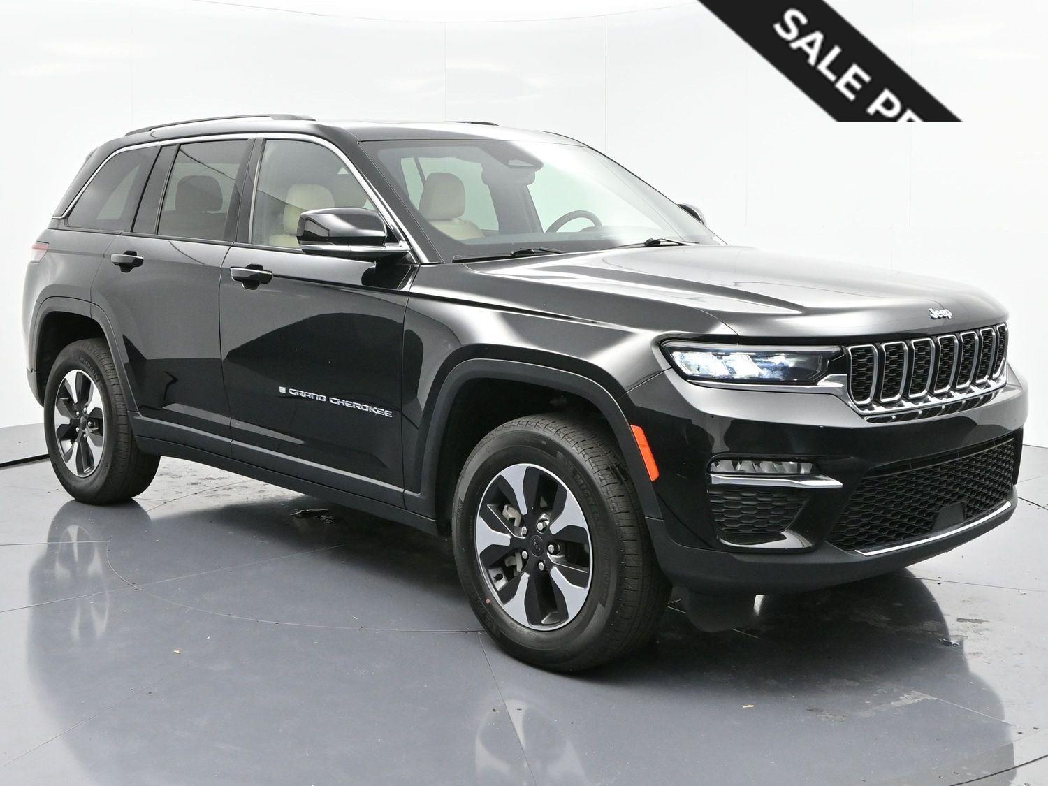 2022 Jeep Grand Cherokee 4xe's photo