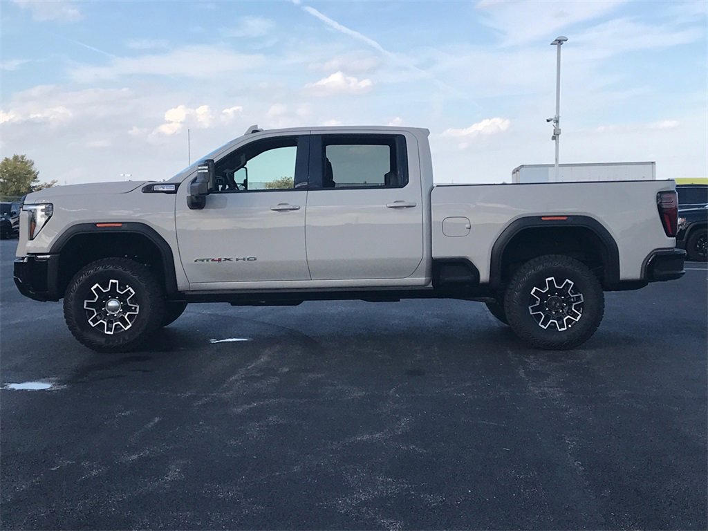 2026 Gmc Sierra 2500 HD AT4X photo 4