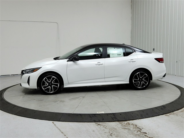 2025 Nissan Sentra SR photo 4