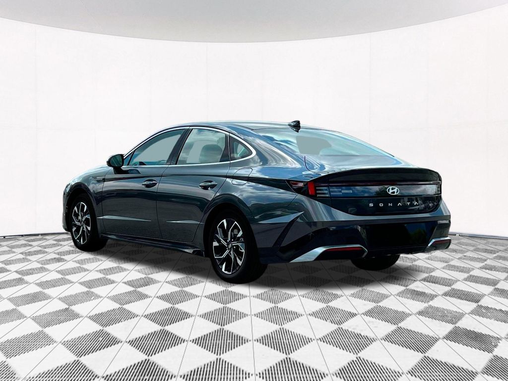 2024 Hyundai Sonata SEL photo 4