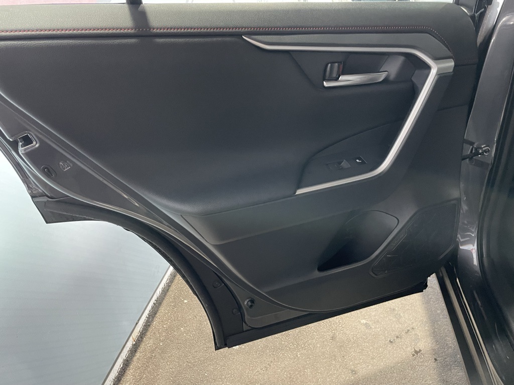 2025 Toyota RAV4 Hybrid XSE photo 23