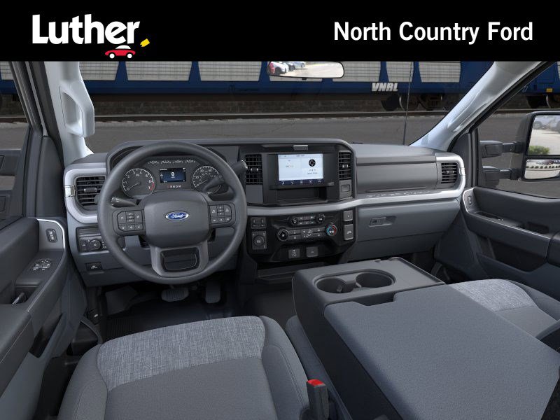 2026 Ford F-250 XLT photo 9