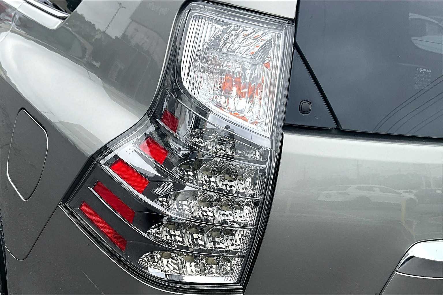 2022 Lexus GX 460 Premium photo 26