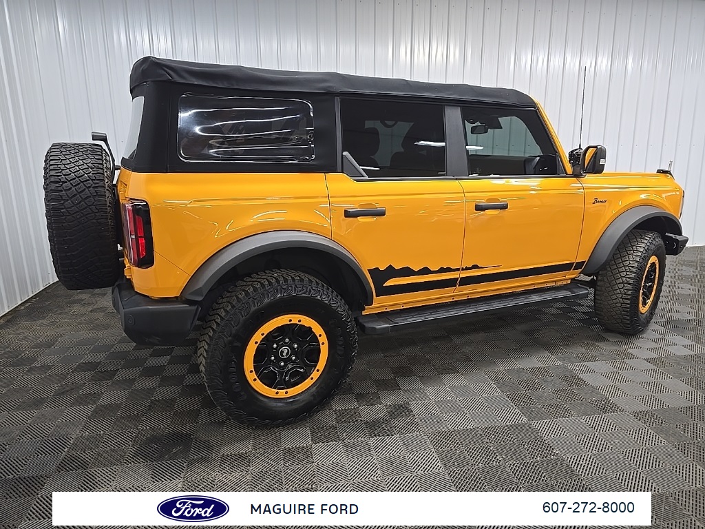 2022 Ford Bronco Wildtrak photo 3