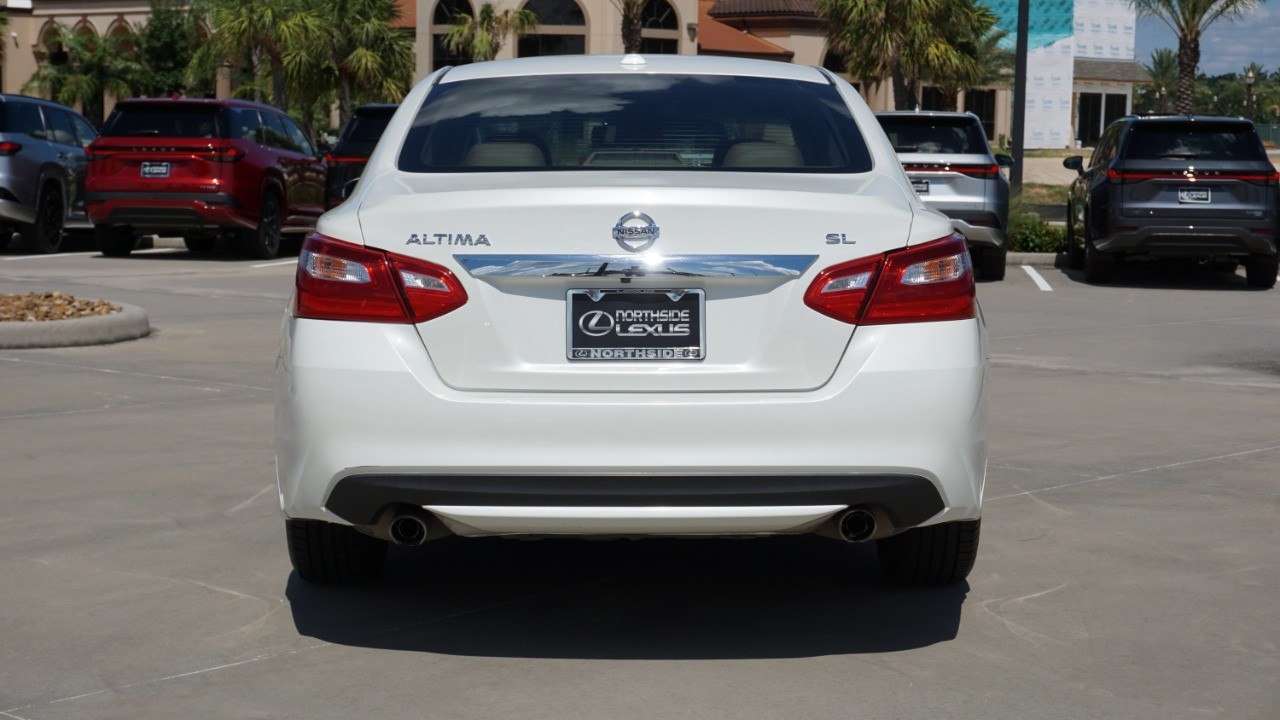 2017 Nissan Altima SL photo 7