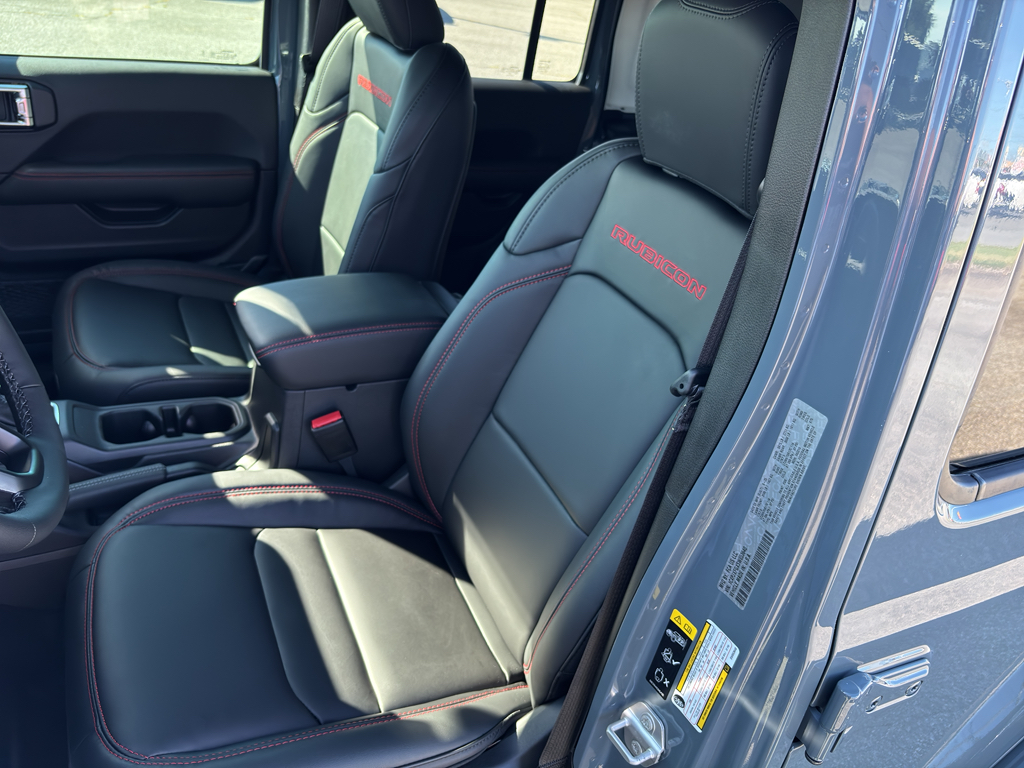 2025 Jeep Wrangler Rubicon photo 26