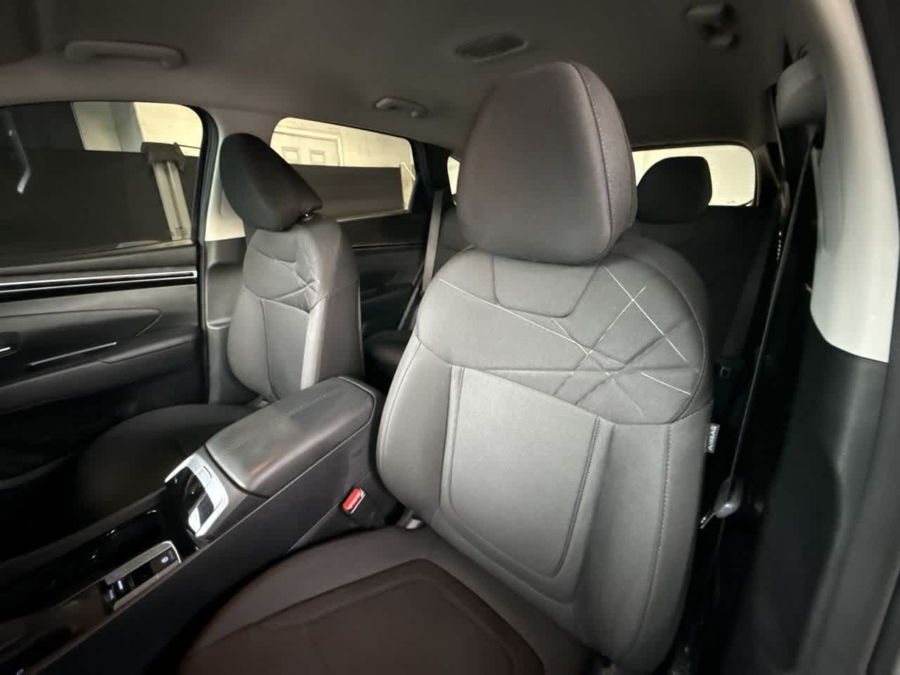 2024 Hyundai Tucson SE photo 13