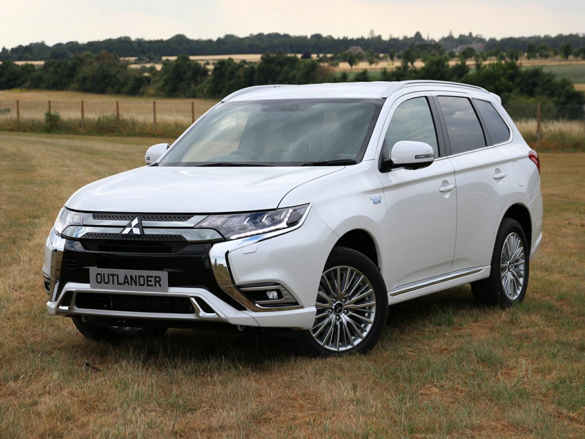 2022 Mitsubishi Outlander Black Edition LE SEL GT photo 2