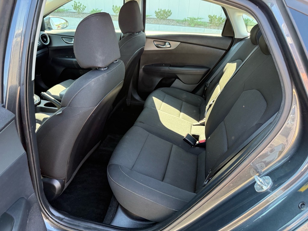 2021 Kia Forte FE LXS photo 11