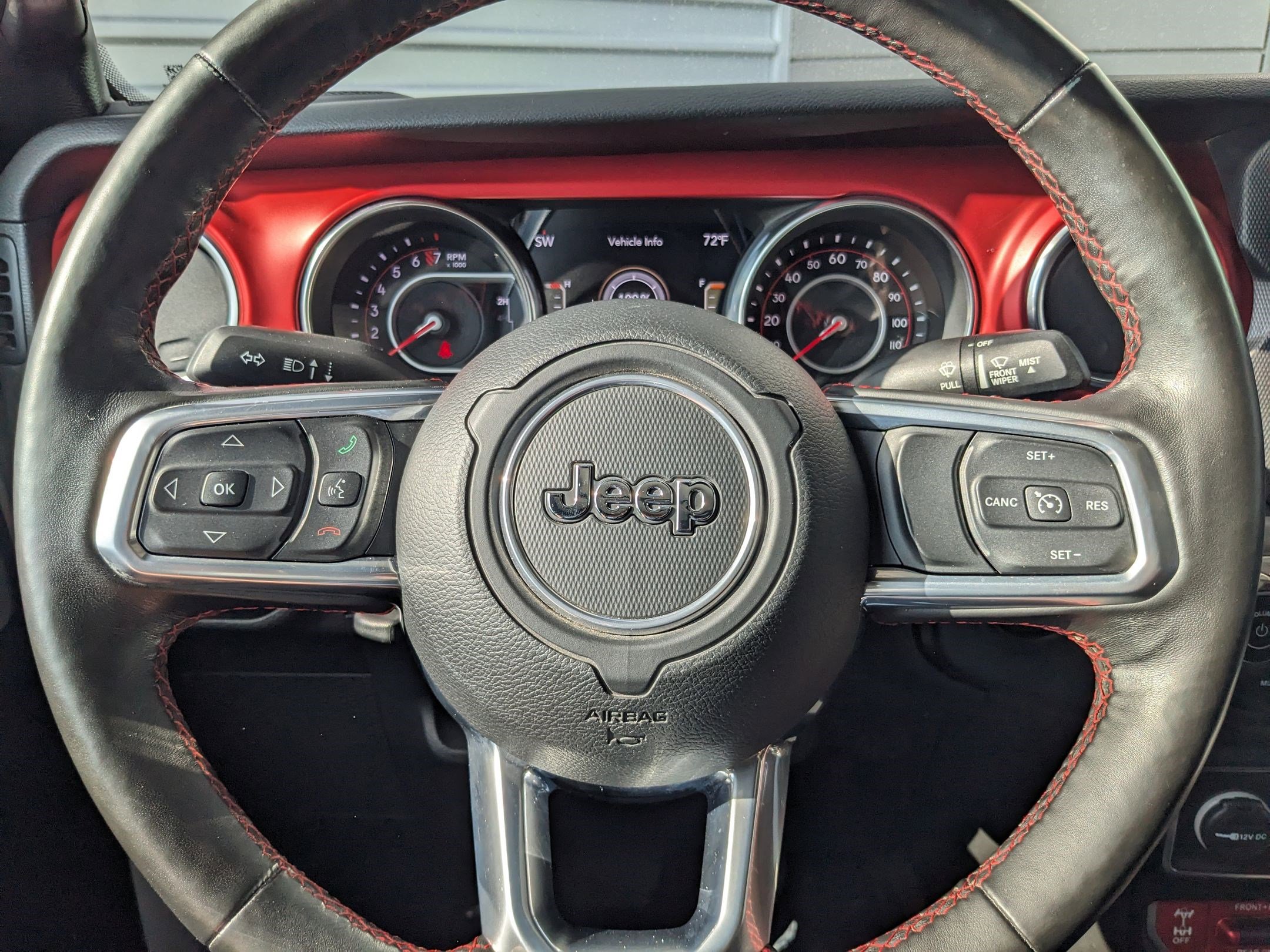 2020 Jeep Gladiator Rubicon photo 12