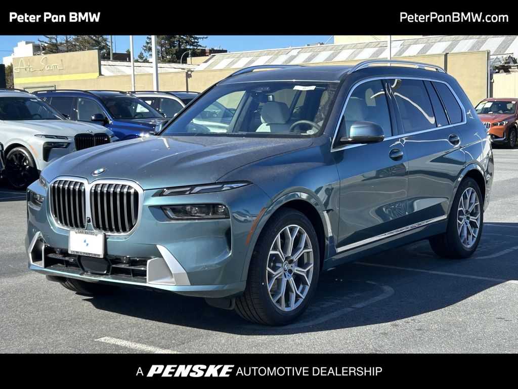 2026 BMW X7 40i's photo