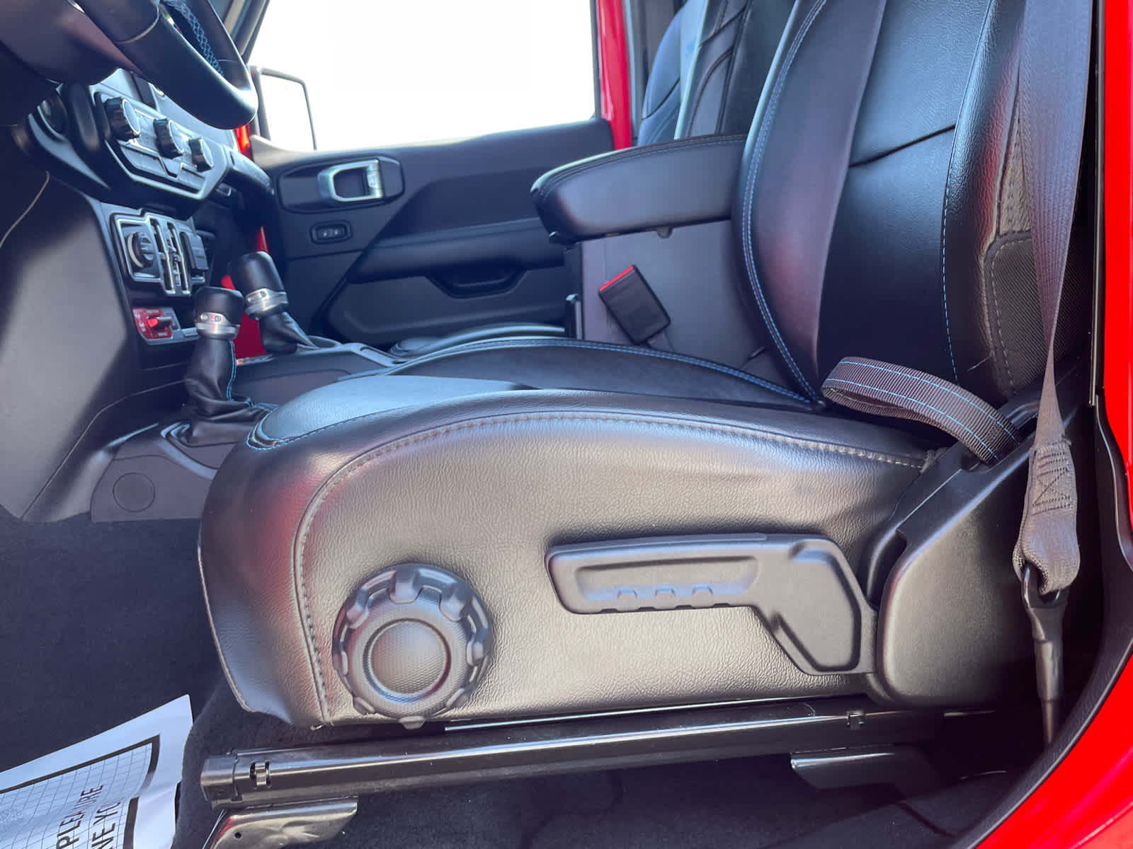 2022 Jeep Wrangler 4xe Unlimited Rubicon photo 18