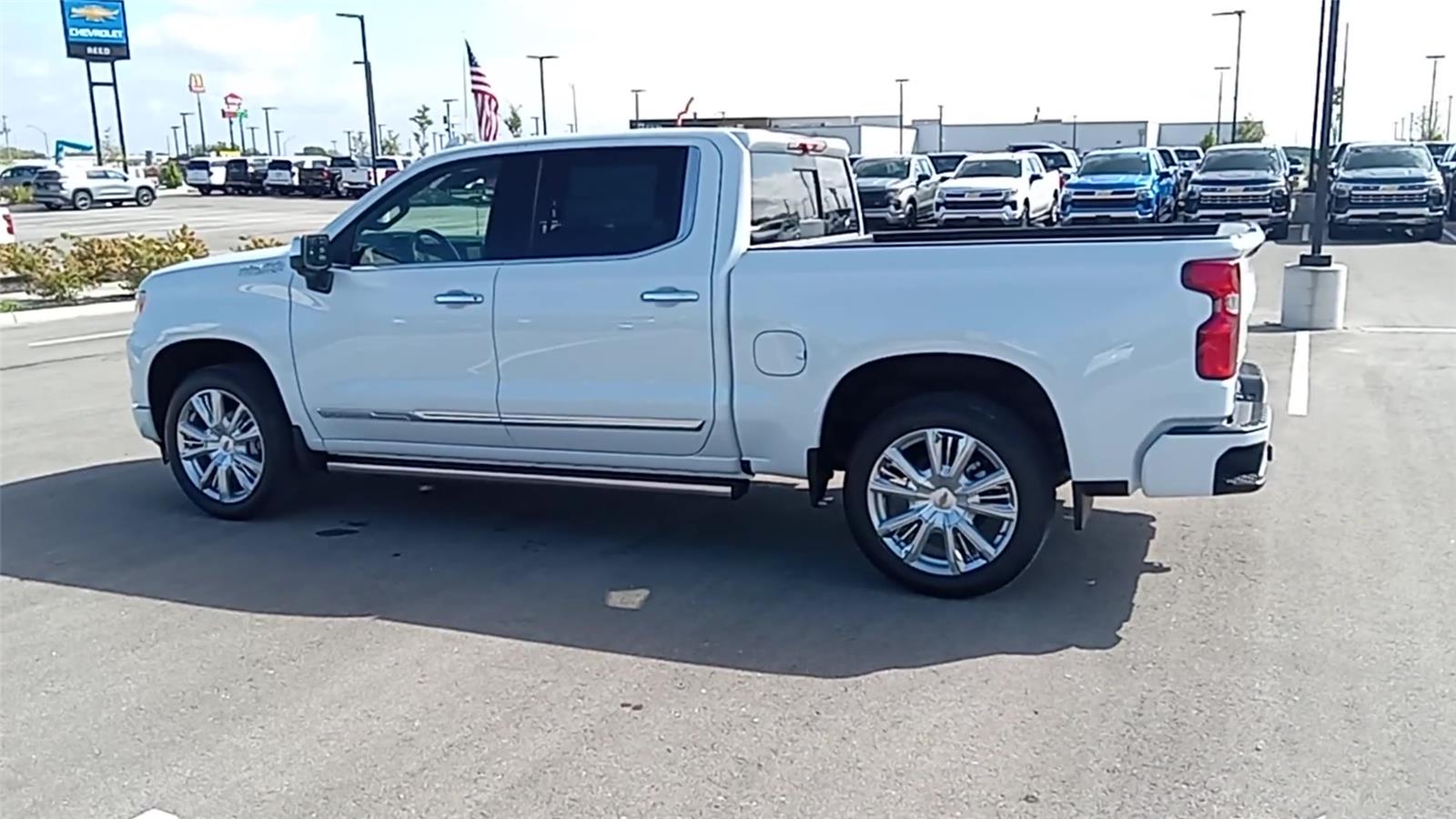2026 Chevrolet Silverado 1500 High Country photo 6
