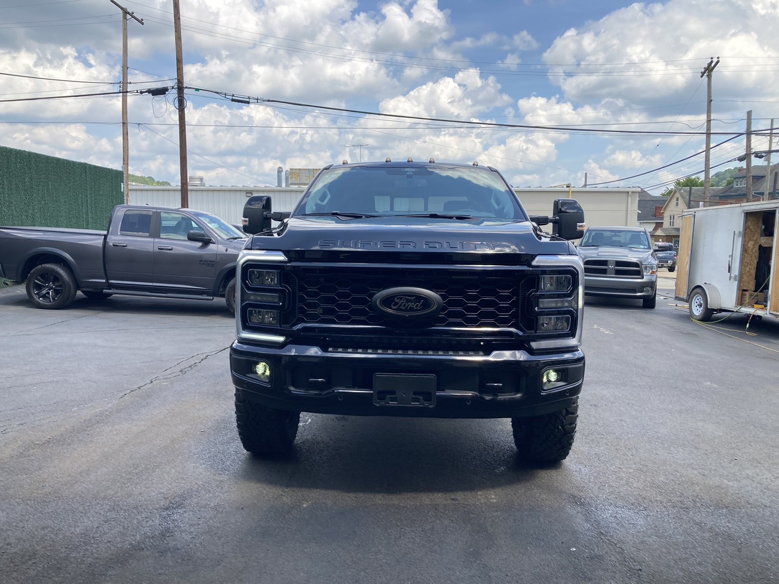 2025 Ford F-250 Lariat photo 4