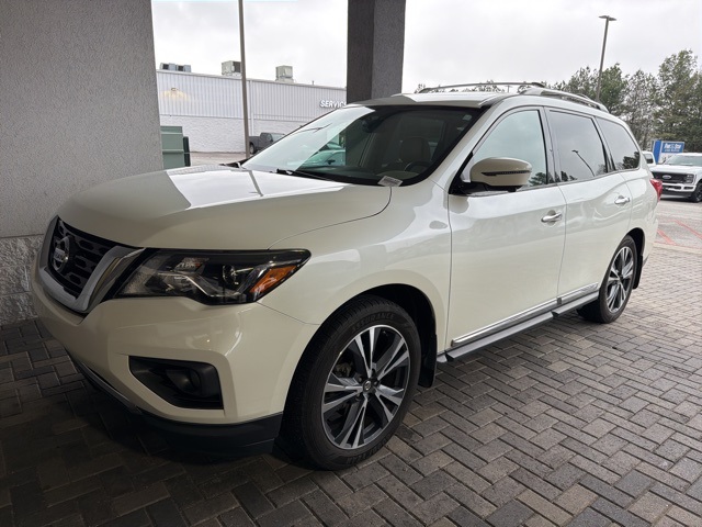 Used 2017 Nissan Pathfinder Platinum with VIN 5N1DR2MN8HC681426 for sale in Snellville, GA