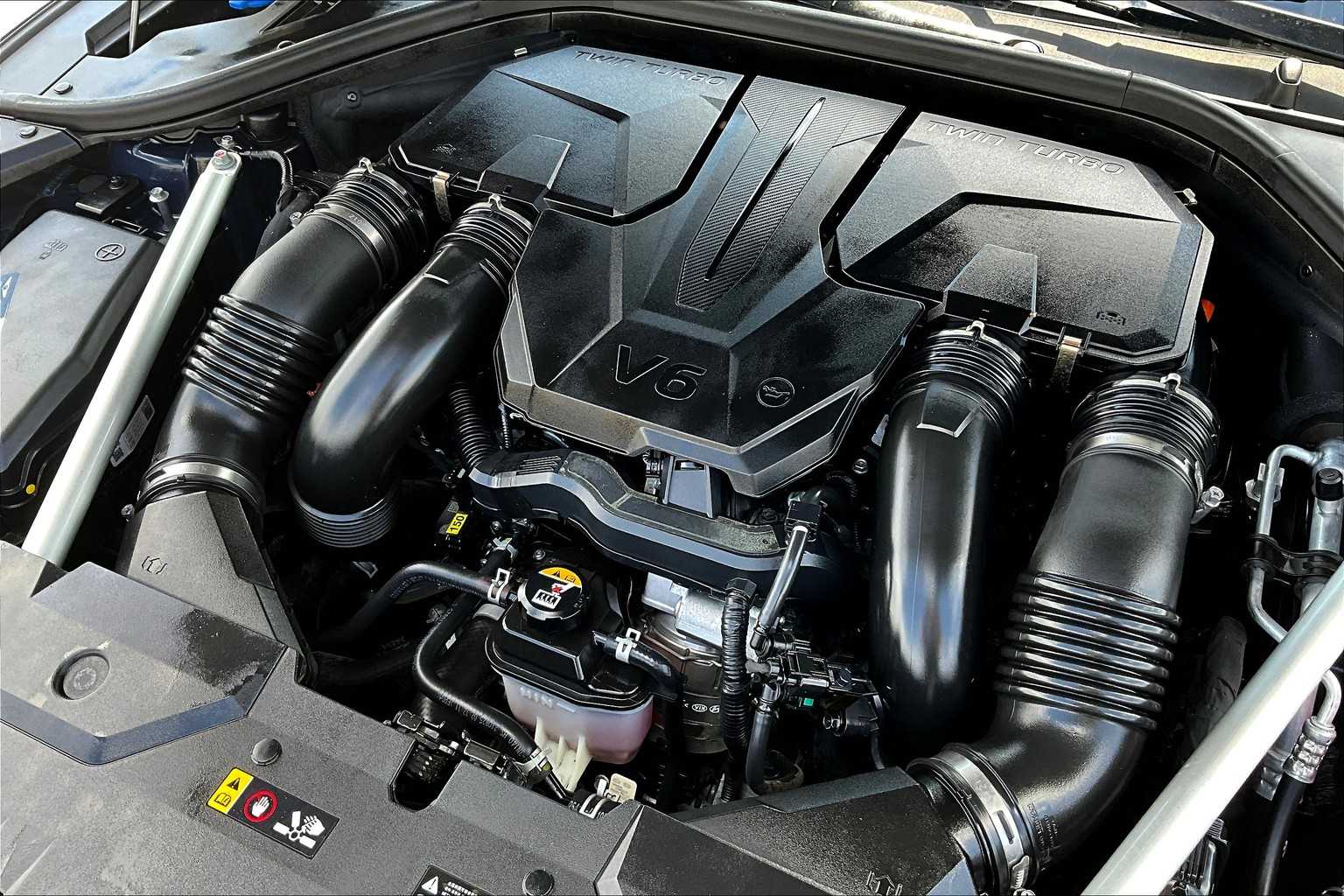 2022 Genesis GV70 3.5T Sport photo 30