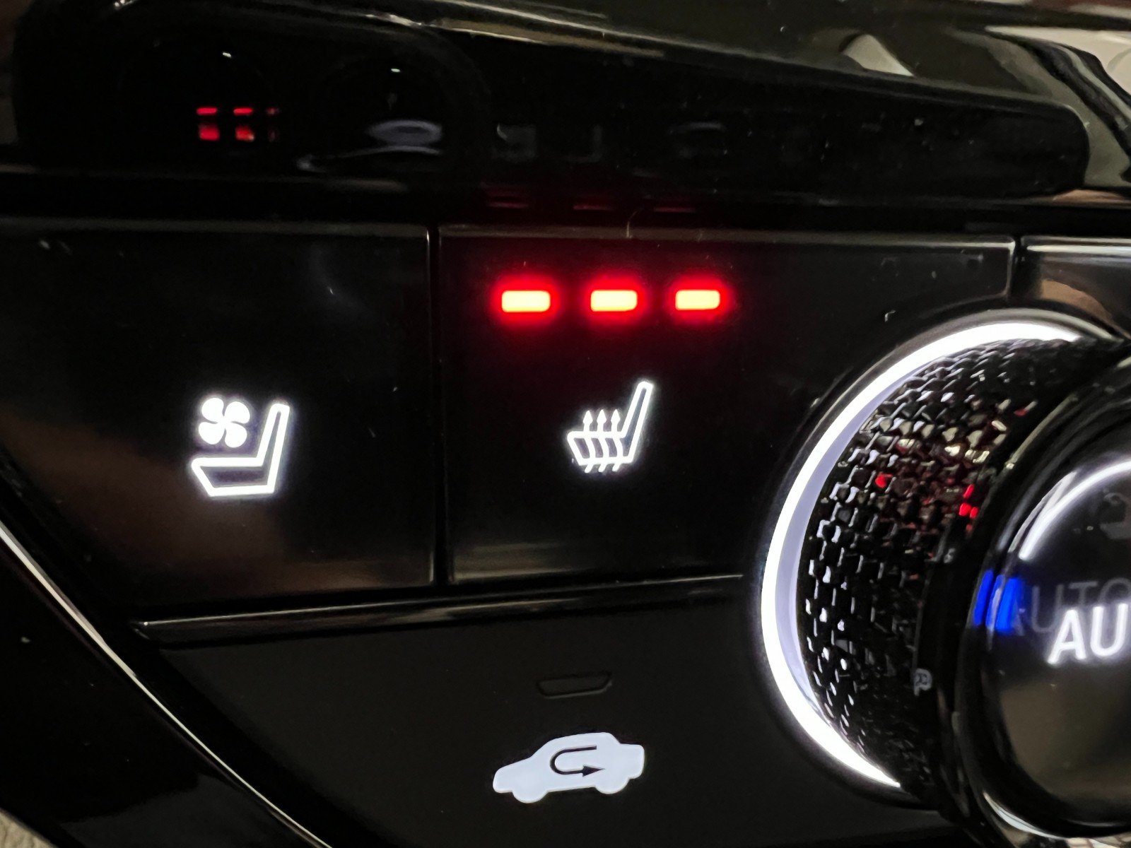 2025 Honda Accord Hybrid Touring photo 22