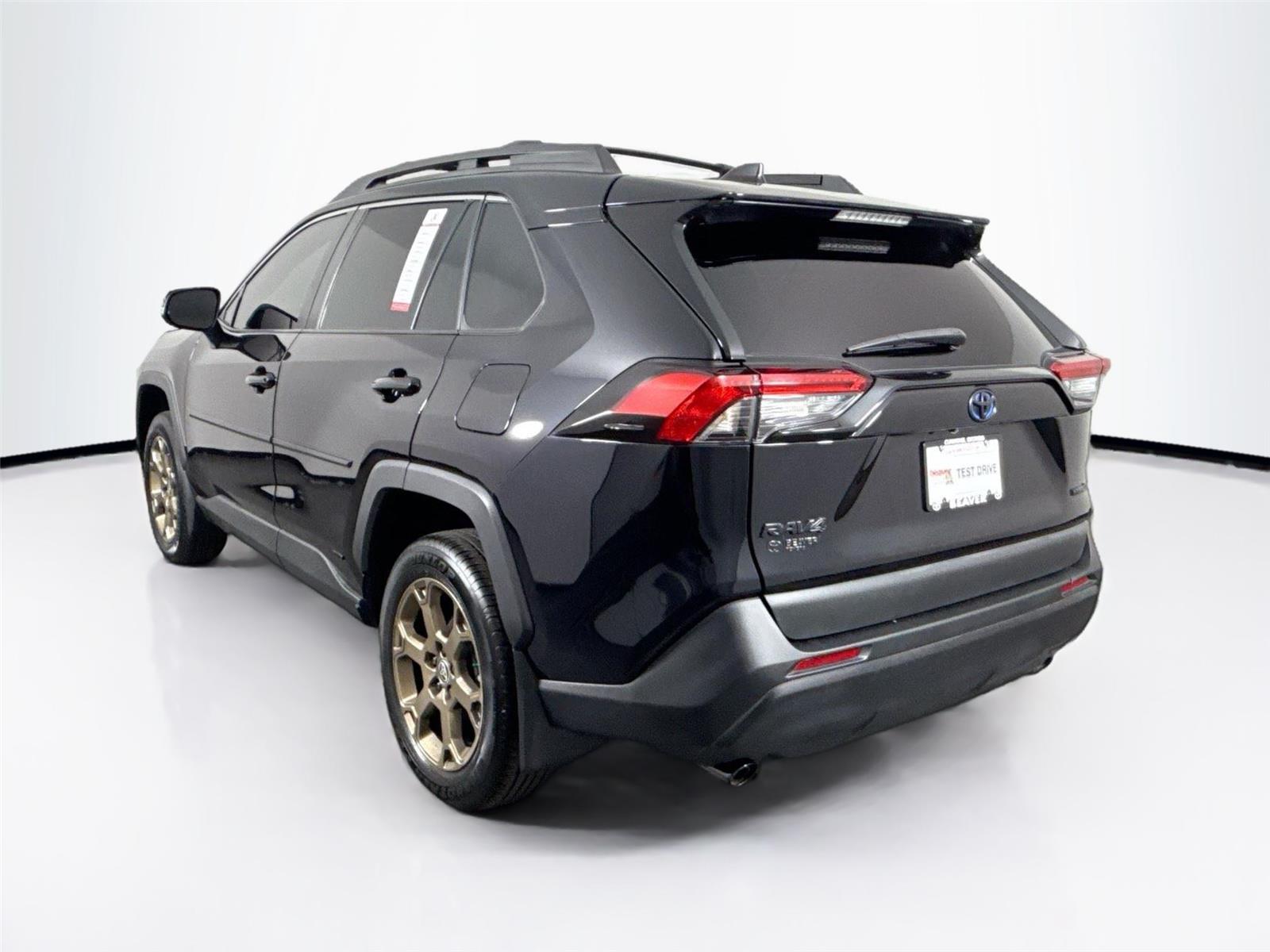 2023 Toyota RAV4 Hybrid photo 7