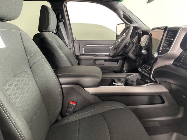 2025 Ram 2500 Big Horn photo 12