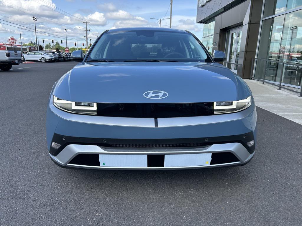 2025 Hyundai Ioniq 5 SE photo 3