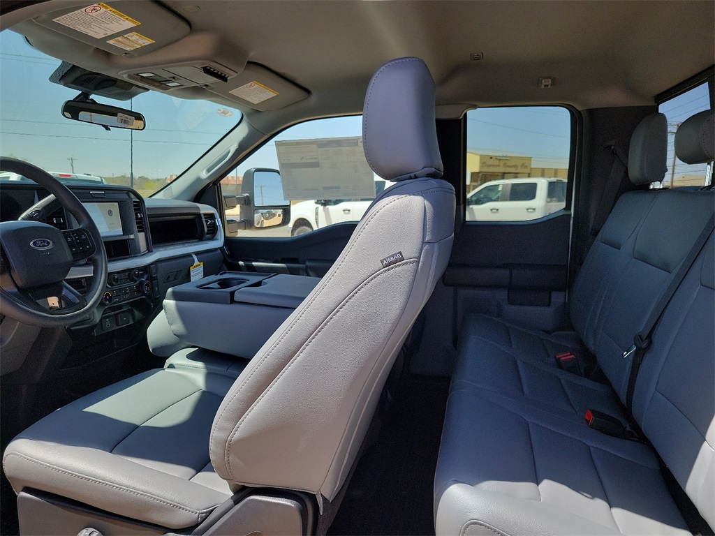 2025 Ford F-350 XL photo 16