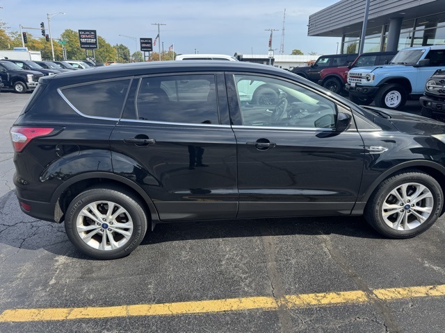 2017 Ford Escape SE photo 4