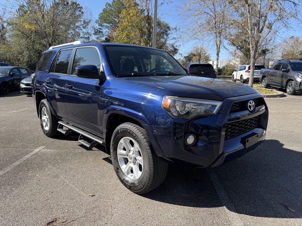 2018 Toyota 4Runner SR5's photo
